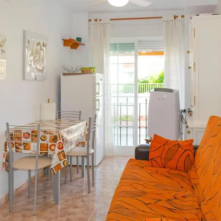 Stunning In With Kitchen Apartment *
