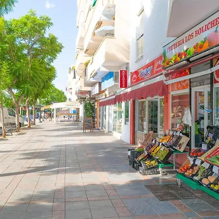 Stunning In With Kitchen * Fuengirola
